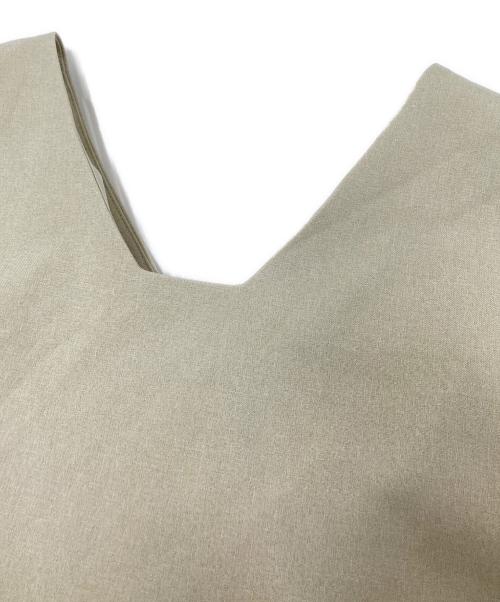 ships.me（シップスミー）ships.me (シップスミー) 前後2way ジャンスカ ワンピース ベージュ サイズ:M-Longの古着・服飾アイテム
