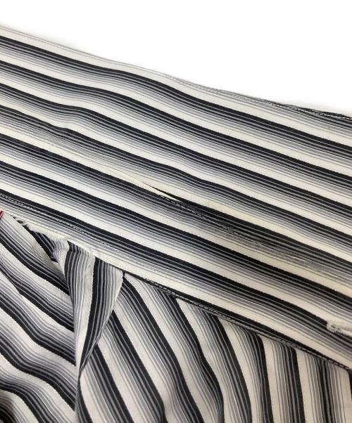 VERSACE CLASSIC（ヴェルサーチクラシック）VERSACE CLASSIC (ヴェルサーチクラシック) ストライプシャツ ブラック サイズ:38の古着・服飾アイテム