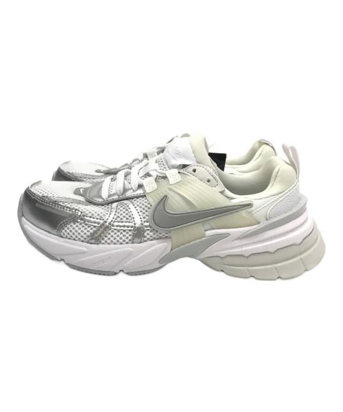 NIKE（ナイキ）NIKE (ナイキ) V2K RUN ホワイト×シルバー サイズ:23.0㎝の古着・服飾アイテム