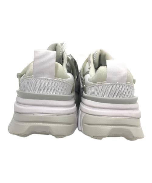 NIKE（ナイキ）NIKE (ナイキ) V2K RUN ホワイト×シルバー サイズ:23.0㎝の古着・服飾アイテム