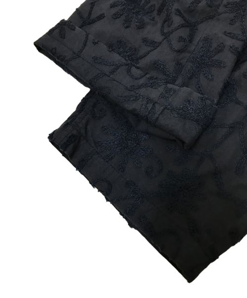 Engineered Garments（エンジニアドガーメンツ）Engineered Garments (エンジニアド ガーメンツ) 総柄フラワー刺繍ワンタックポリウールスラックスパンツ ネイビー サイズ:34の古着・服飾アイテム