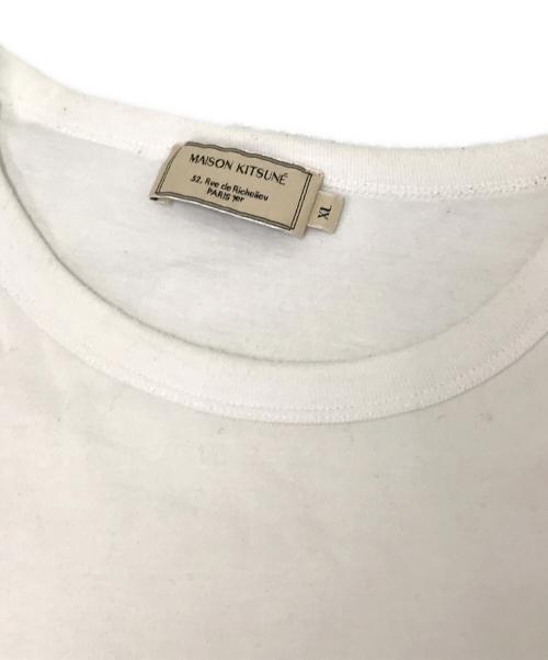 maison kitsune（メゾンキツネ）maison kitsune (メゾンキツネ) CHILLAX FOX PATCH REGULAR TEE ホワイト サイズ:XLの古着・服飾アイテム