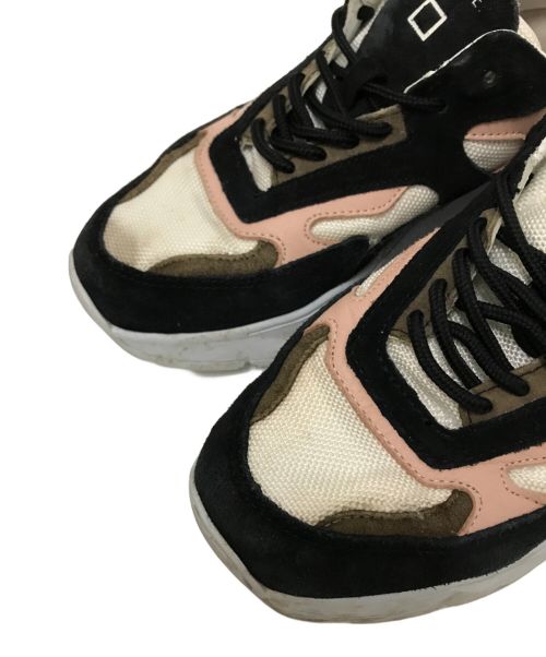 D.A.T.E.（デイト）D.A.T.E. (デイト) 別注ダットスニーカー ホワイト×ブラック サイズ:23.5㎝の古着・服飾アイテム