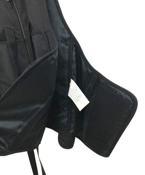 1017 ALYX 9SM（テンセブンティーン アリクス ナインエスエム）1017 ALYX 9SM (アリクス) ストライプベルトベスト ブラック サイズ:Lの古着・服飾アイテム