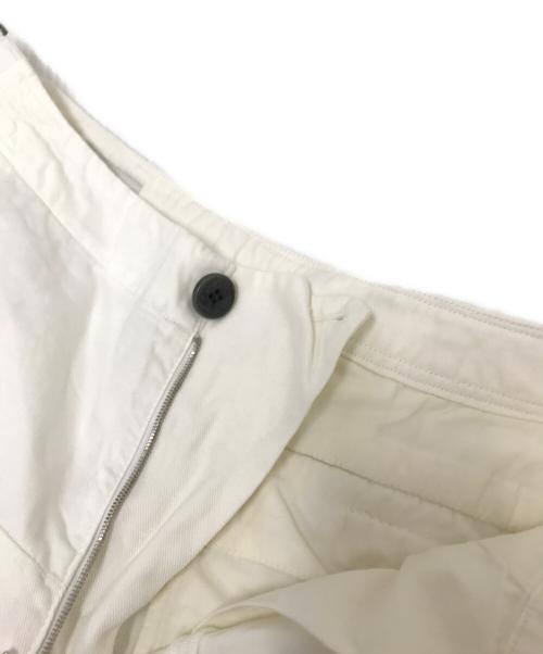 DRIES VAN NOTEN（ドリスヴァンノッテン）DRIES VAN NOTEN (ドリスヴァンノッテン) ハーフパンツ ホワイト サイズ:46の古着・服飾アイテム