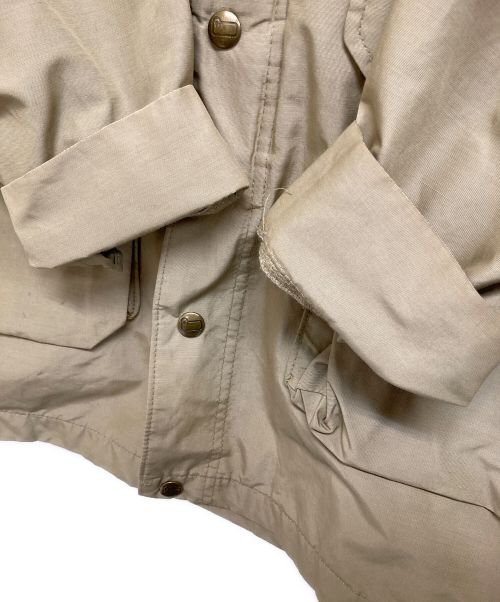 WOOLRICH（ウールリッチ）WOOLRICH (ウールリッチ) マウンテンパーカー ベージュ サイズ:Mの古着・服飾アイテム