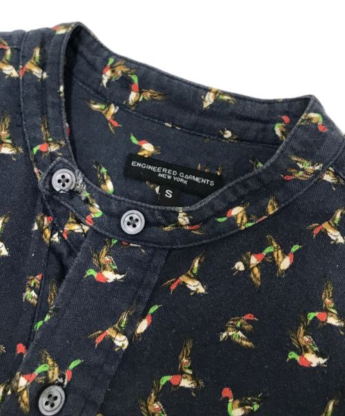 Engineered Garments（エンジニアドガーメンツ）Engineered Garments (エンジニアド ガーメンツ) BANDED COLLAR SHIRT ネイビー サイズ:Sの古着・服飾アイテム
