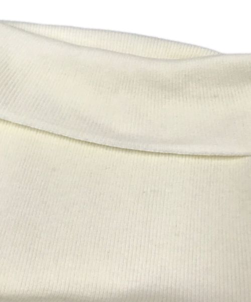 Mila Owen（ミラオーウェン）Mila Owen (ミラオーウェン) ドレープデザインオフショルニットトップス アイボリーの古着・服飾アイテム