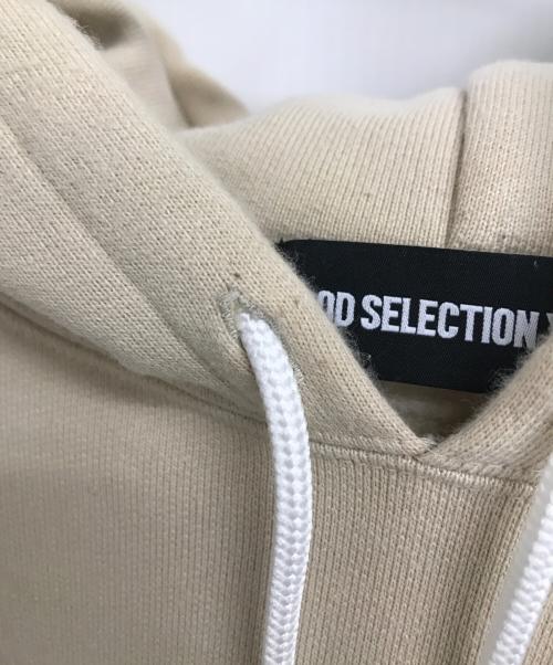 GOD SELECTION XXX（ゴッド セレクション トリプルエックス）GOD SELECTION XXX (ゴッドセレクショントリプルエックス) ボックスロゴパーカー ベージュ サイズ:Lの古着・服飾アイテム
