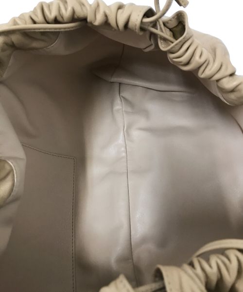 STUDIO AMELIA（スタジオアメリア）STUDIO AMELIA (スタジオアメリア) ギャザードロストバック ベージュ サイズ:下記参照の古着・服飾アイテム