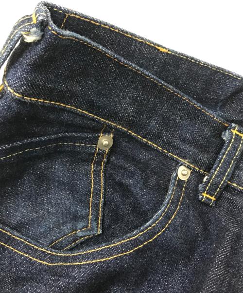MARKAWARE（マーカウェア）MARKAWARE (マーカウェア) CENTER PRESS STRAIGHT FIT PANTS インディゴ サイズ:２の古着・服飾アイテム