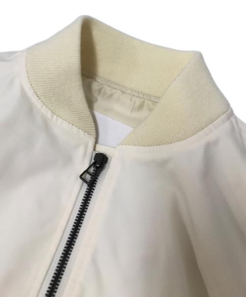 mtmodelist（エムティーモデリスト）mtmodelist (エムティーモデリスト) MA-1ジャケット ホワイト サイズ:Fの古着・服飾アイテム