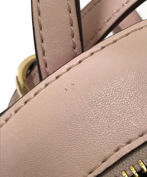 MICHAEL KORS（マイケル・コース）MICHAEL KORS (マイケルコース) JAYCEE エンボスロゴ コンバーチブル バックパック ピンク サイズ:下記参照の古着・服飾アイテム