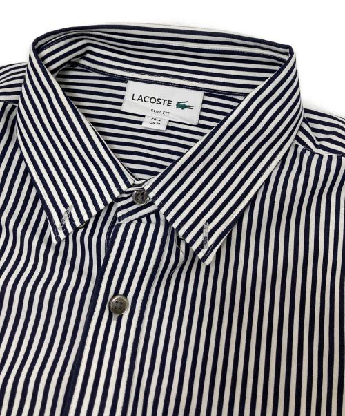 LACOSTE（ラコステ）LACOSTE (ラコステ) 半袖ストライプシャツシャツ ネイビー サイズ:Mの古着・服飾アイテム