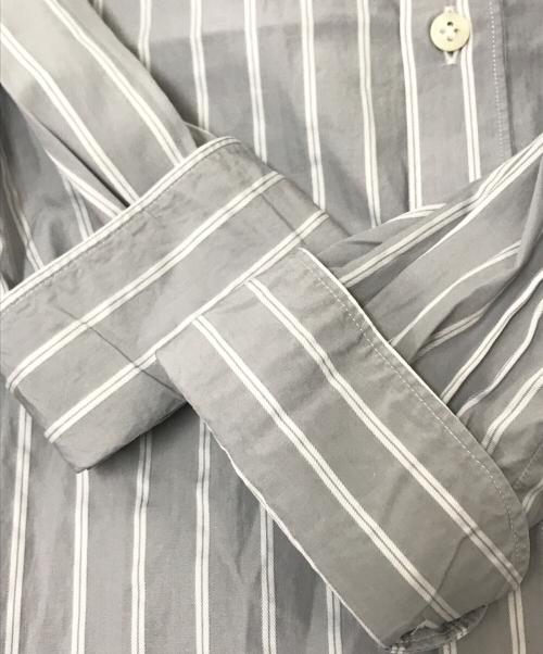 (La)Fabriqu en（ラ・ファブリック・クルヴォン）(La)Fabriqu en (ラ・ファブリック・クルヴォン) ストライプシャツ グレー サイズ:1の古着・服飾アイテム