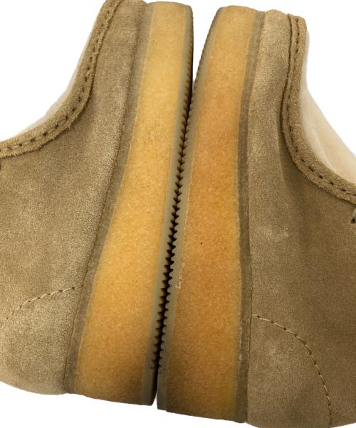 CLARKS ORIGINALS（クラークス オリジナルズ）CLARKS ORIGINALS (クラークス オリジナルズ) ワラビームートンブーツ ベージュ サイズ:22.5㎝の古着・服飾アイテム