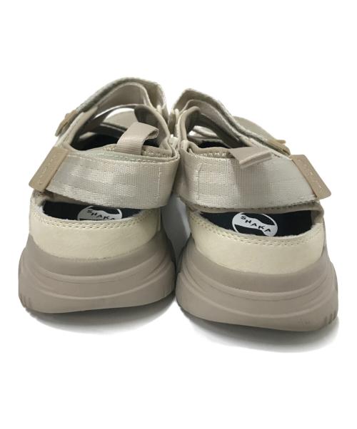 shaka（シャカ）shaka (シャカ) サンダル ベージュ サイズ:28.0cmの古着・服飾アイテム