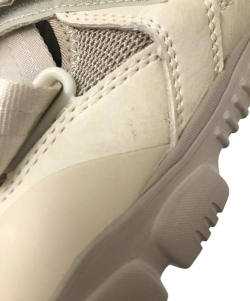 shaka（シャカ）shaka (シャカ) サンダル ベージュ サイズ:28.0cmの古着・服飾アイテム