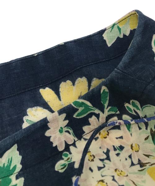 45R（フォーティファイブ・アール）45R (フォーティファイブ・アール) フラワープリントワンピース ネイビーの古着・服飾アイテム