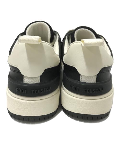 FOOT INDUSTRY（フットインダストリー）FOOT INDUSTRY (フットインダストリー) ローカットスニーカー ブラック サイズ:24.5cmの古着・服飾アイテム