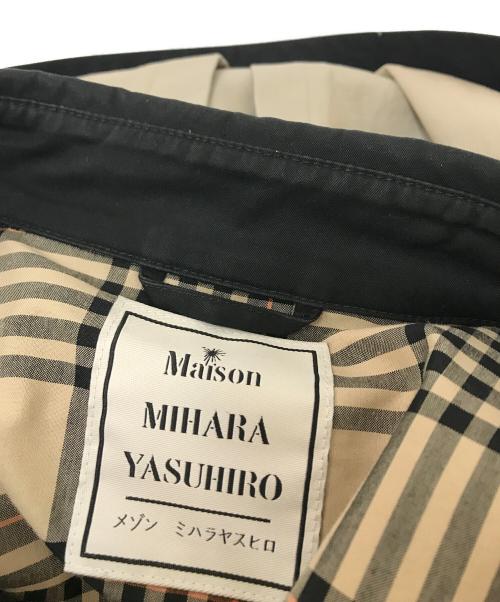 Maison MIHARA YASUHIRO（メゾン ミハラ ヤスヒロ）Maison MIHARA YASUHIRO (メゾン ミハラ ヤスヒロ) W-Sleeve Docking Coat ブラック×ベージュ サイズ:46の古着・服飾アイテム