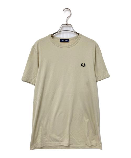FRED PERRY（フレッドペリー）FRED PERRY (フレッドペリー) エンブロイダリーロゴTシャツ ベージュ サイズ:Mの古着・服飾アイテム