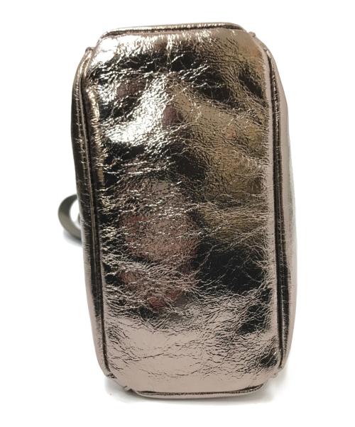 ear PAPILLONNER（イアパピヨネ）ear PAPILLONNER (イアパピヨネ) メタリックショルダーバッグ シルバー サイズ:下記参照の古着・服飾アイテム