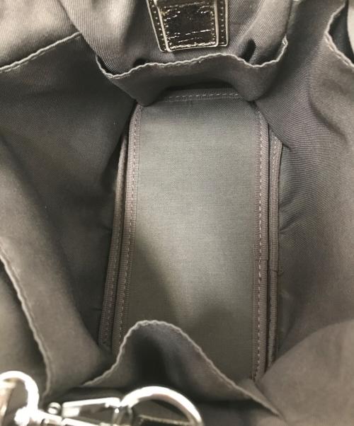 ear PAPILLONNER（イアパピヨネ）ear PAPILLONNER (イアパピヨネ) メタリックショルダーバッグ シルバー サイズ:下記参照の古着・服飾アイテム