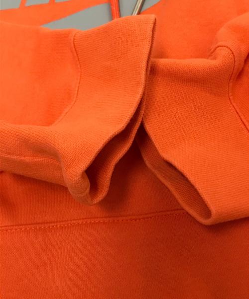 NIKE（ナイキ）NIKE (ナイキ) ロゴプリントパーカー オレンジ サイズ:Mの古着・服飾アイテム
