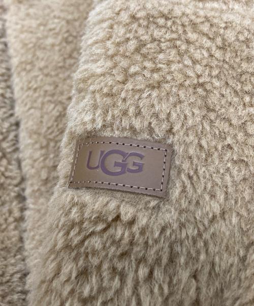 UGG（アグ）UGG (アグ) Emmalyn UGGfluff Puffer Jacket ベージュ サイズ:Sの古着・服飾アイテム