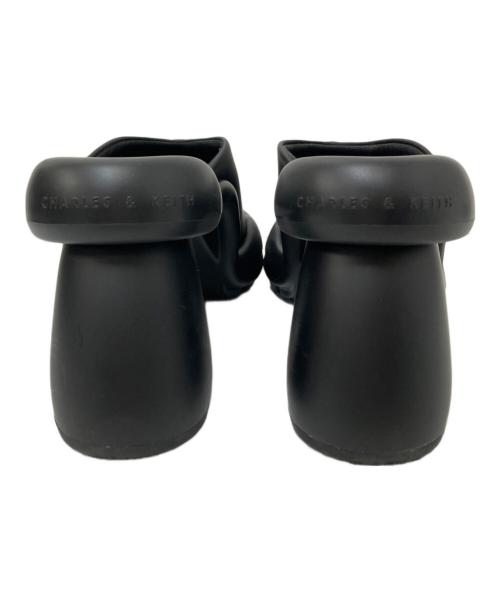 CHARLES & KEITH（チャールズアンドキース）CHARLES & KEITH (チャールズ＆キース) サンダル ブラック サイズ:38の古着・服飾アイテム