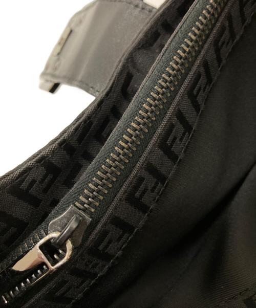 FENDI（フェンディ）FENDI (フェンディ) ズッキーノショルダーバッグ ブラック サイズ:下記参照の古着・服飾アイテム