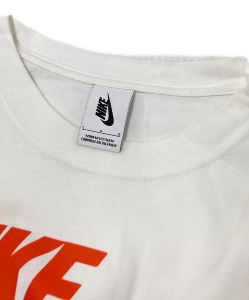 NIKE（ナイキ）NIKE (ナイキ) stussy (ステューシー) コラボプリントTシャツ ホワイト×オレンジ サイズ:Lの古着・服飾アイテム