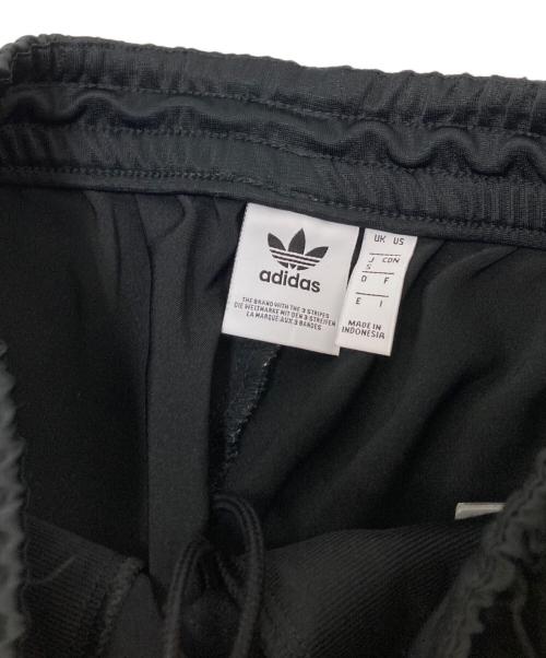 adidas（アディダス）adidas (アディダス) OG TRACK PANTS ブラック×グリーン サイズ:Sの古着・服飾アイテム
