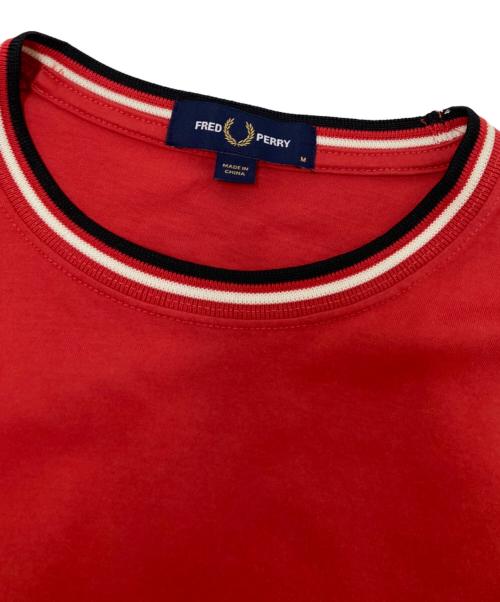 FRED PERRY（フレッドペリー）FRED PERRY (フレッドペリー) Tシャツ レッド サイズ:Mの古着・服飾アイテム