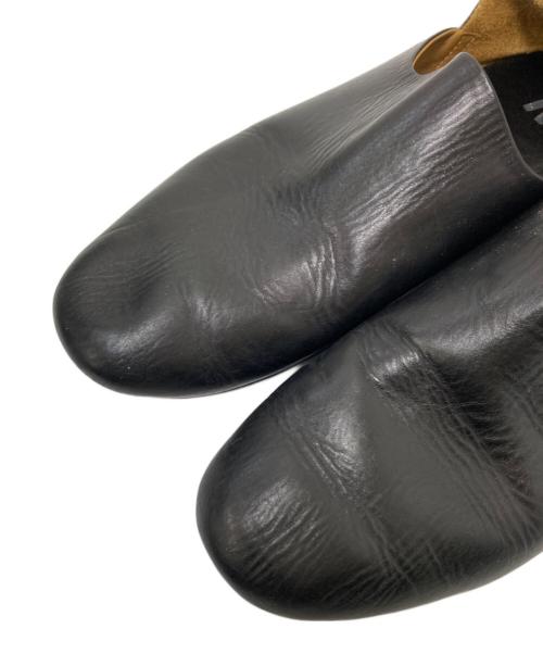 AUTTAA（アウッタ）AUTTAA (アウッタ) レザースリッポンシューズ ブラック サイズ:44の古着・服飾アイテム