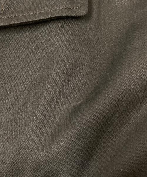 HEERESEIGENTUM（オーストリア軍）HEERESEIGENTUM (オーストリア軍) ミリタリージャケット オリーブ サイズ:下記参照の古着・服飾アイテム