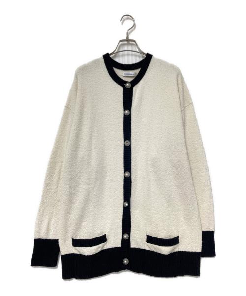 MADISON BLUE（マディソンブルー）MADISON BLUE (マディソンブルー) パール釦 カーディガン ホワイト×ブラック サイズ:Sの古着・服飾アイテム