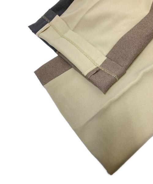 UNITED TOKYO（ユナイテッドトーキョー）UNITED TOKYO (ユナイテッドトーキョー) アシメベルテッドバイカラーパンツ ベージュ×グレー サイズ:3の古着・服飾アイテム