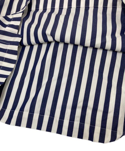 TOMORROW LAND collection（トゥモローランドコレクション）TOMORROW LAND collection (トゥモローランドコレクション) ストライプブラウスボールドストライプ ギャザースリーブブラウス ホワイト×ネイビー サイズ:36の古着・服飾アイテム
