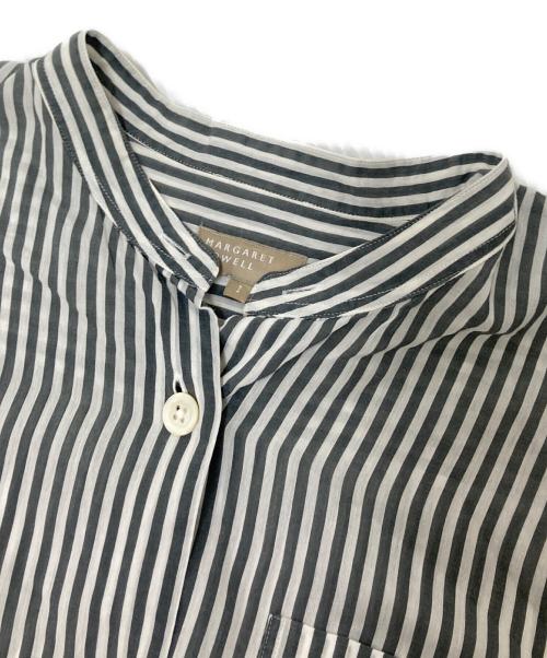 MARGARET HOWELL（マーガレットハウエル）MARGARET HOWELL (マーガレットハウエル) シルク混バンドカラーストライプシャツ グレー×ホワイト サイズ:1の古着・服飾アイテム