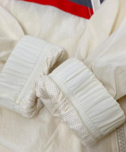 NIKE（ナイキ）NIKE (ナイキ) NSW HBR-S ウーブン LND フーディ ジャケット アイボリー サイズ:XLの古着・服飾アイテム