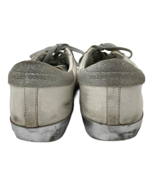 GOLDEN GOOSE（ゴールデングース）GOLDEN GOOSE (ゴールデングース) ヴィンテージ加工レザースニーカー ホワイト×シルバー サイズ:43の古着・服飾アイテム