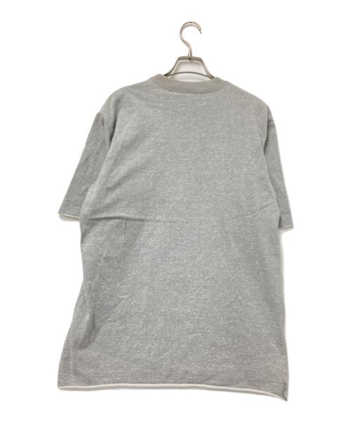 COMME des GARCONS JUNYA WATANABE MAN（コム デ ギャルソン ジュンヤ ワタナベ マン）COMME des GARCONS JUNYA WATANABE MAN (コム デ ギャルソン ジュンヤ ワタナベ マン) ネップ加工カレッジプリントTシャツ グレー サイズ:Lの古着・服飾アイテム