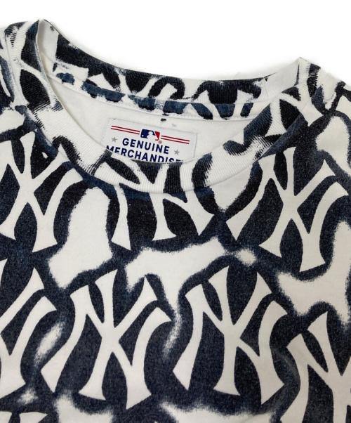 SUPREME（シュプリーム）SUPREME (シュプリーム) GENUINE MERCHANDISE (ジェニュイン マーチャンダイズ) New York Yankees Airbrush S/S Top ホワイト サイズ:Lの古着・服飾アイテム