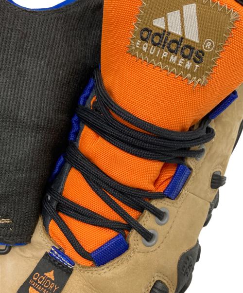 adidas（アディダス）adidas (アディダス) RADLANDER EQUIPMENT ベージュ サイズ:27.0cmの古着・服飾アイテム