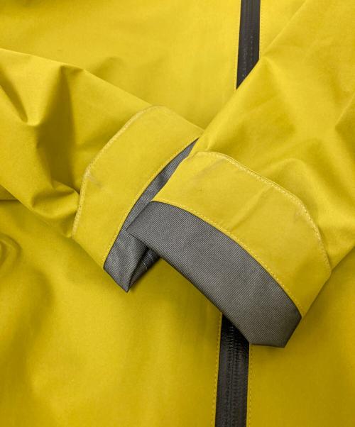 HERNO（ヘルノ）HERNO (ヘルノ) Laminar (ラミナー) マウンテンパーカー イエロー サイズ:48の古着・服飾アイテム