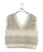 UNGRIDアングリッド）の古着「Ｖネックループヤーンニットベスト」｜ホワイト