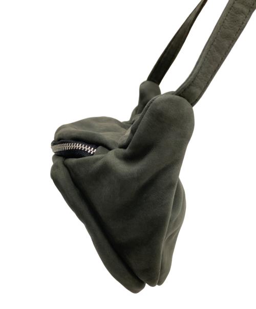 remer（リメール）remer (リメール) ラムレザーボディーバッグ オリーブ サイズ:下記参照の古着・服飾アイテム