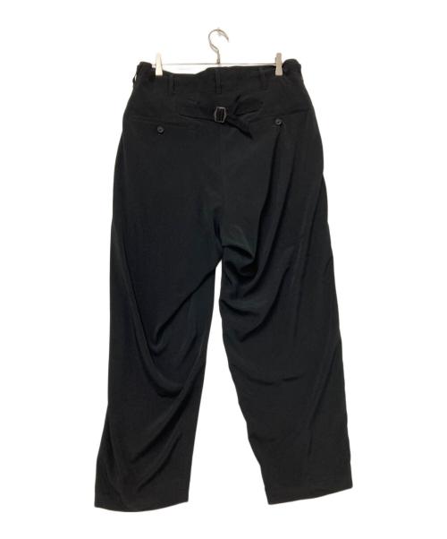Yohji Yamamoto pour homme（ヨウジヤマモト プールオム）Yohji Yamamoto pour homme (ヨウジヤマモト プールオム) TA TUXEDO BC BUCKLE PANTS ブラック サイズ:2の古着・服飾アイテム